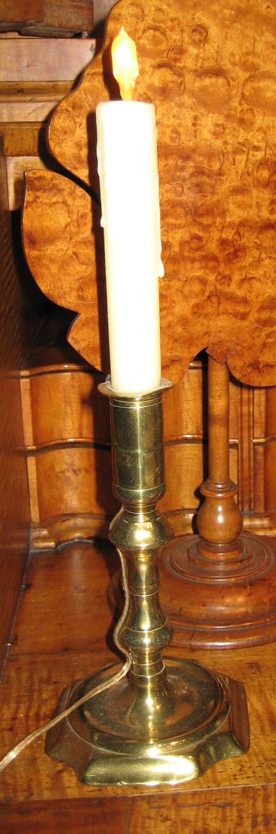 1958.1700.001 Candlestick