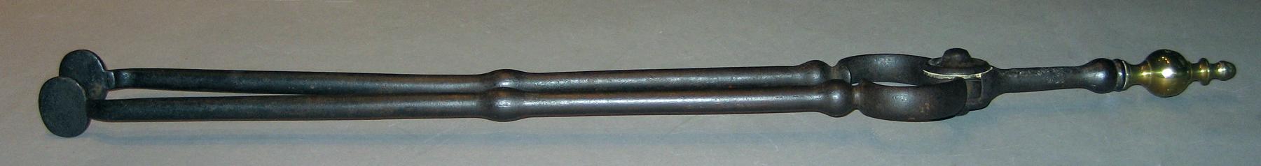 1958.1710 Tongs