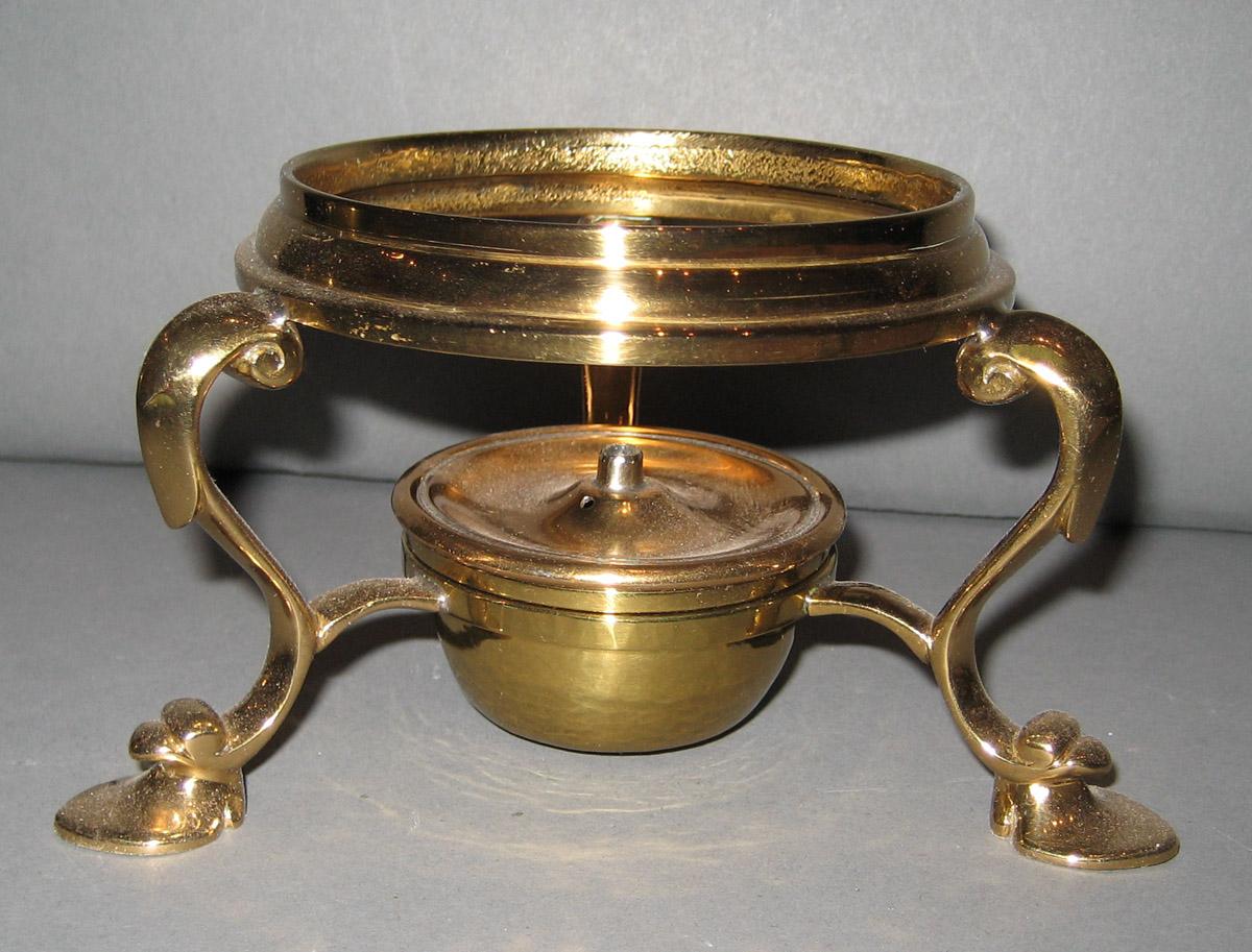 1958.1711 C-E Kettle stand