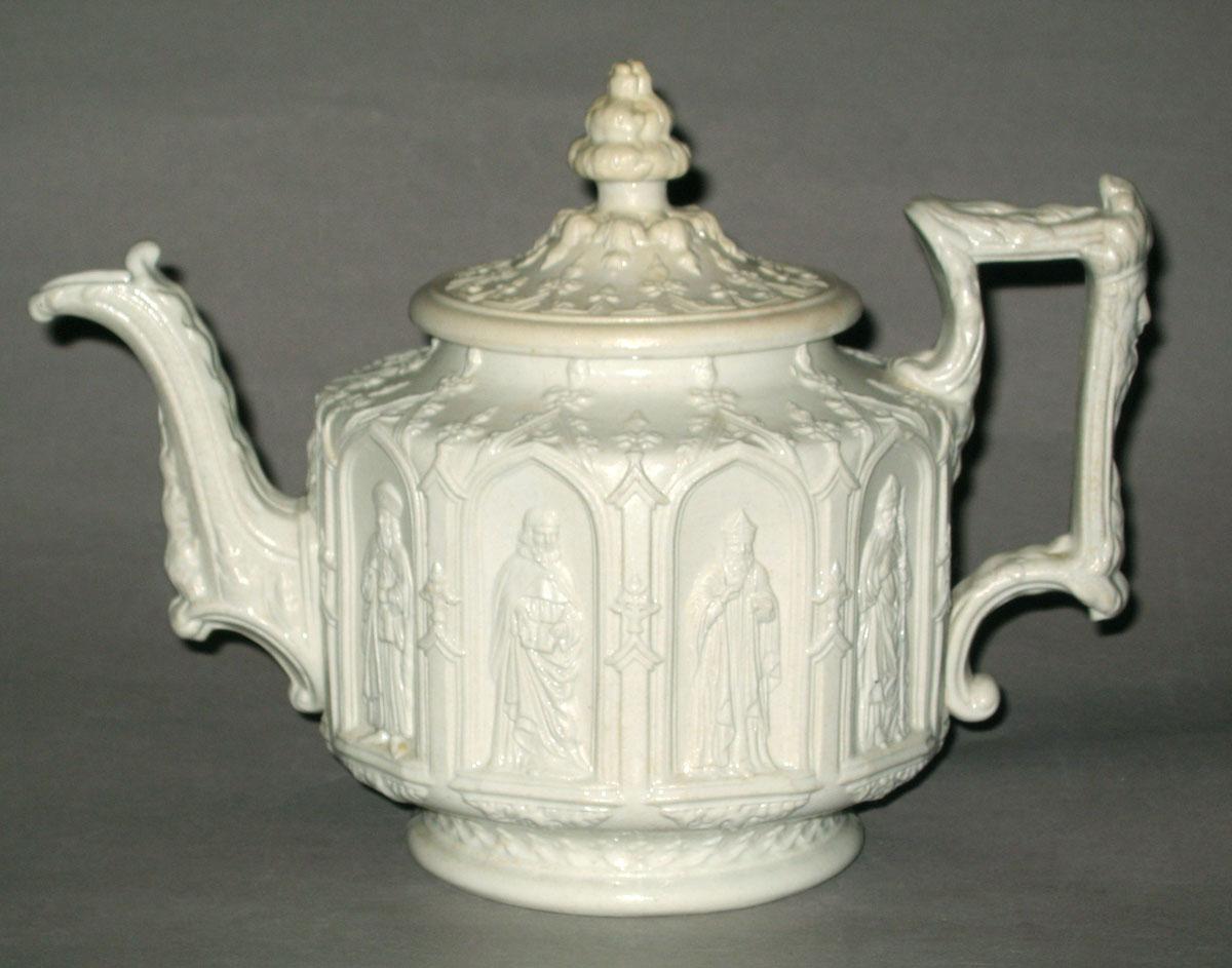 2005.0030.002 A, B White feldspathic teapot