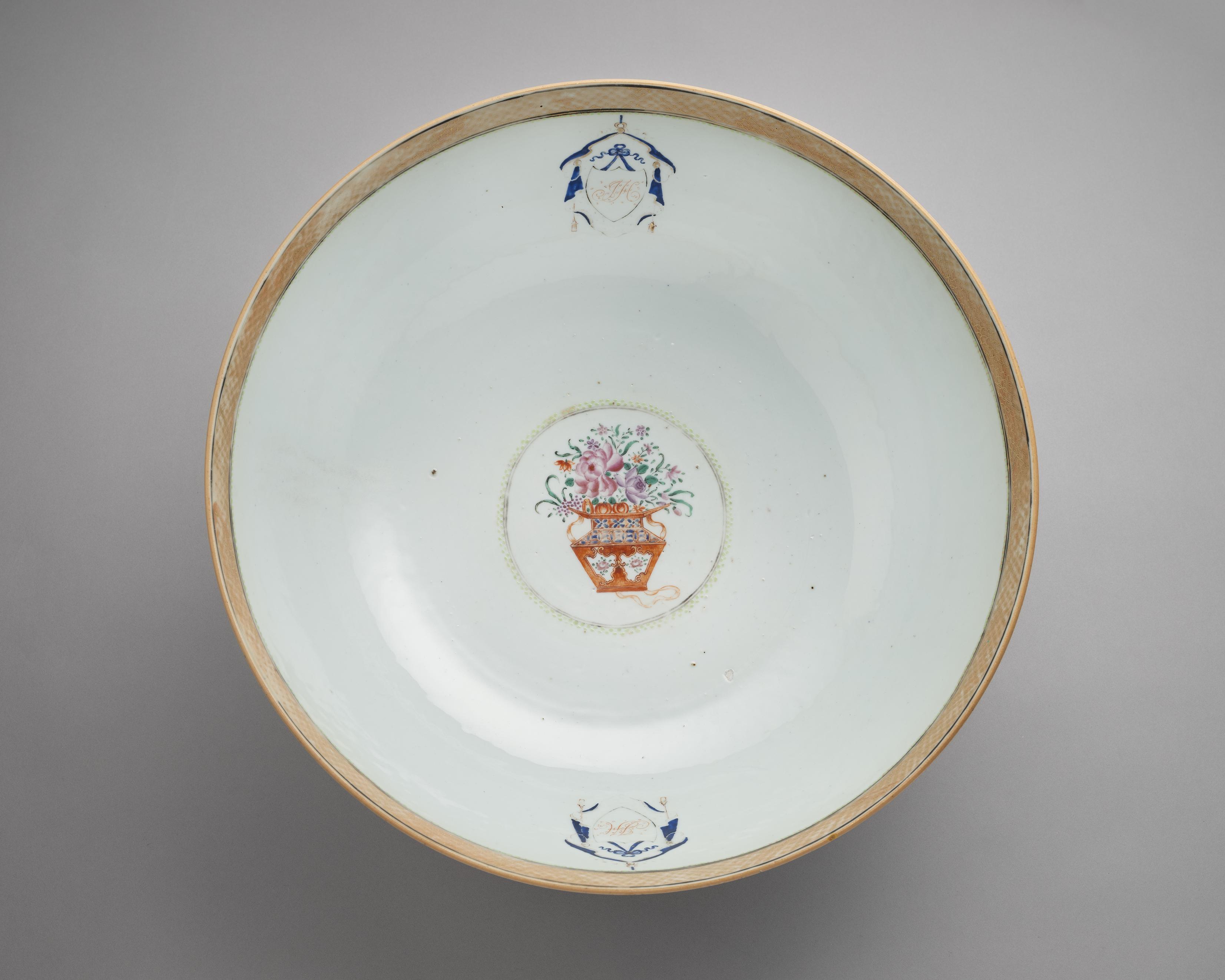 2005.0037 Bowl, Punch or Hong bowl, view 5
