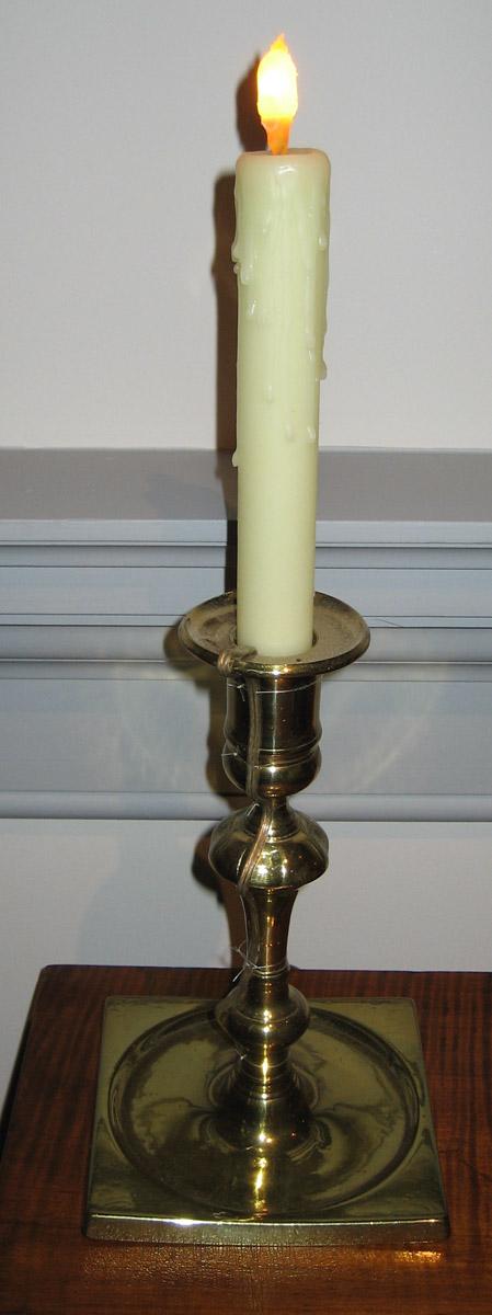 1958.1754.001 Candlestick