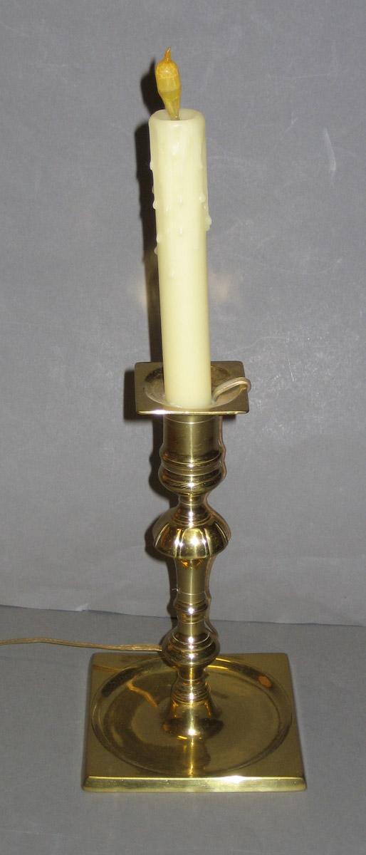 1958.1756.002 Candlestick
