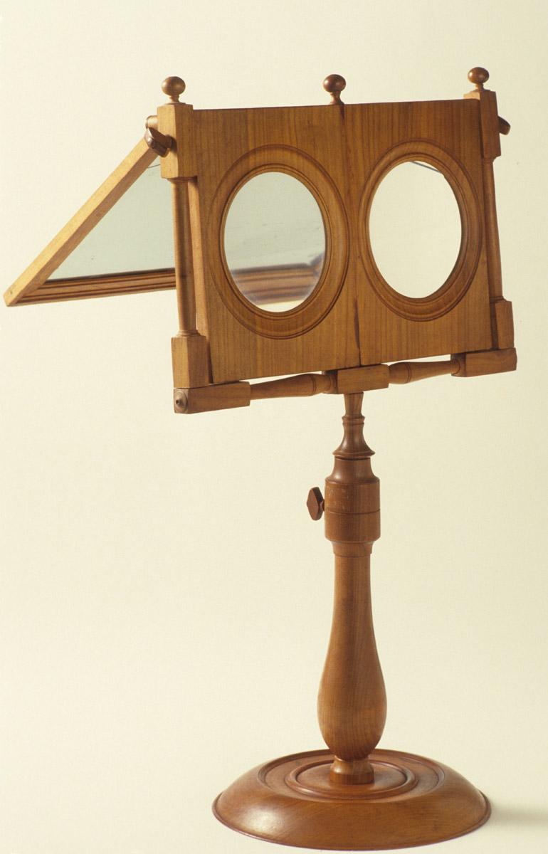 1958.1760 Perspective glass