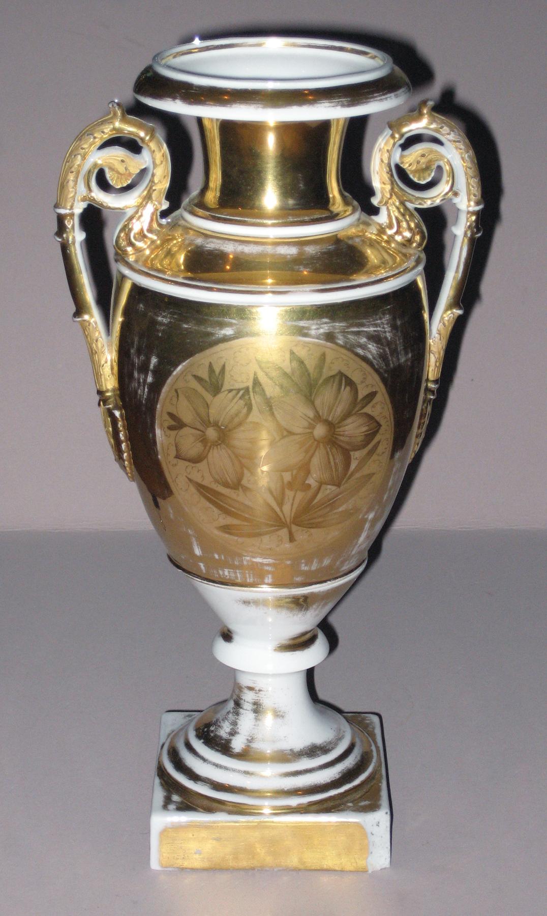 1958.1806 Porcelain Washington vase (back)