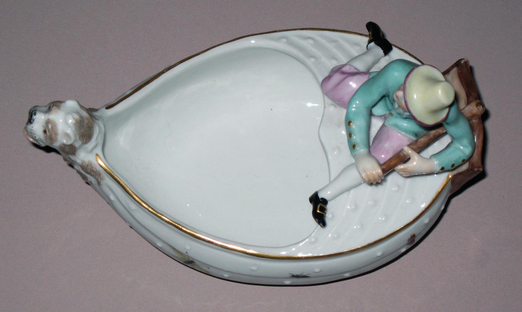 1958.1816 Meissen porcelain boat dish (top)