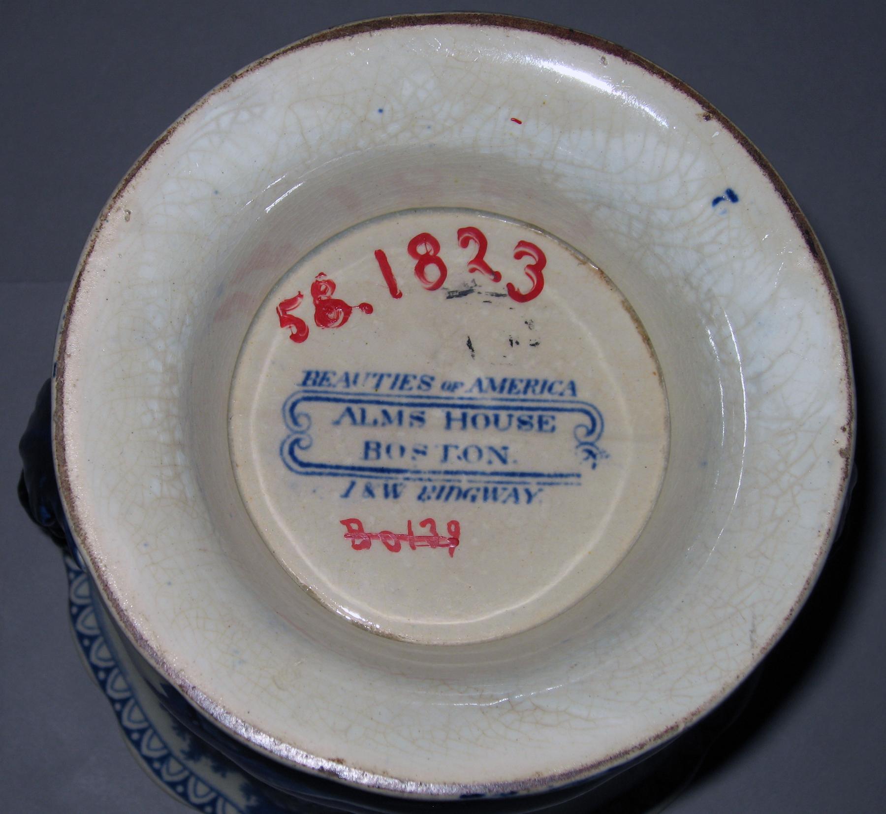 1958.1823 Vase (mark)