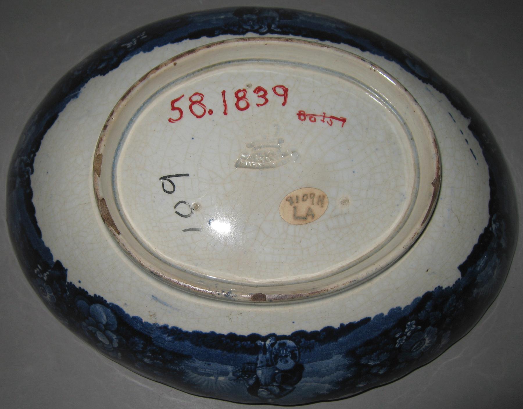 1958.1839 Dish (mark)