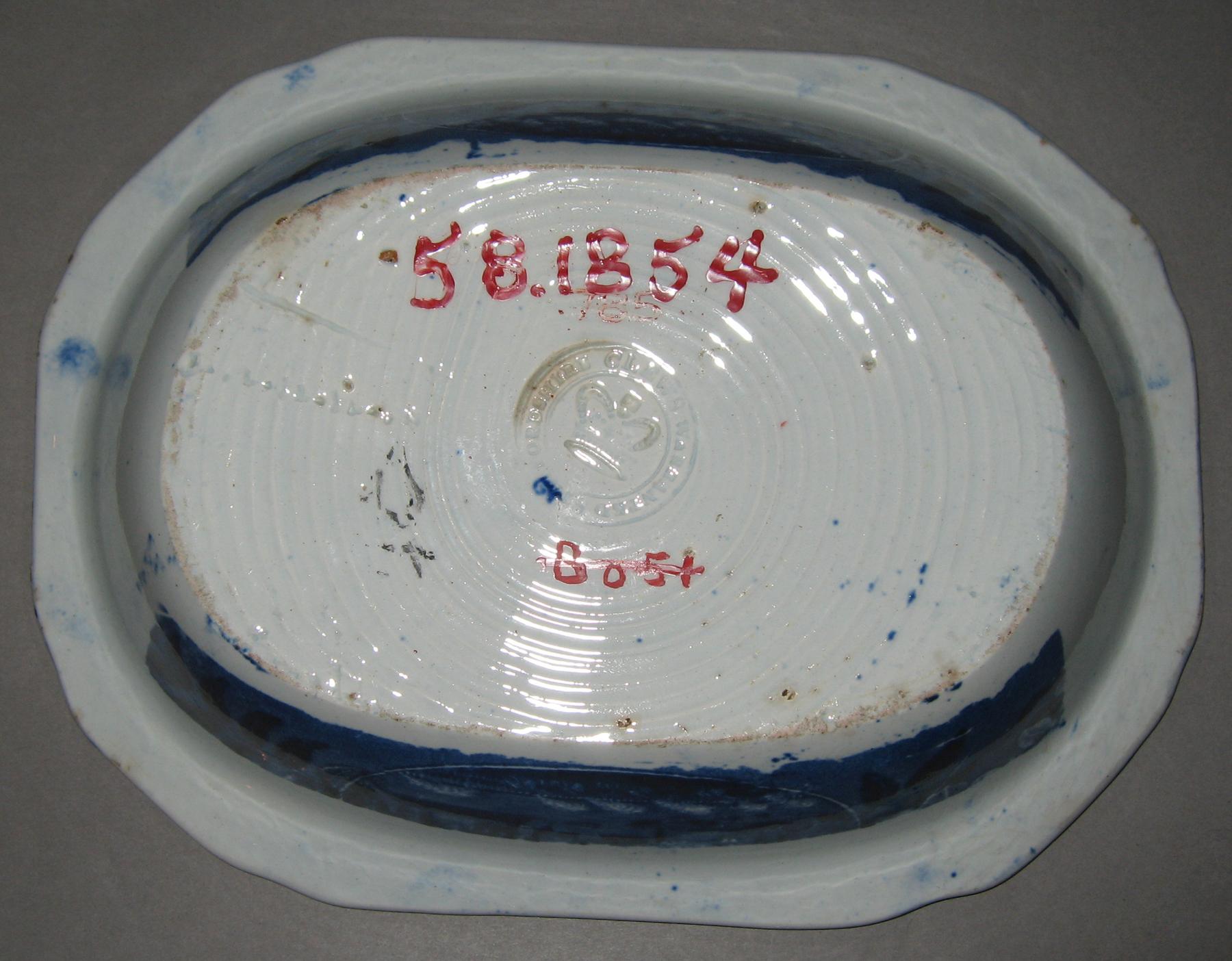 1958.1854 Dish (mark)