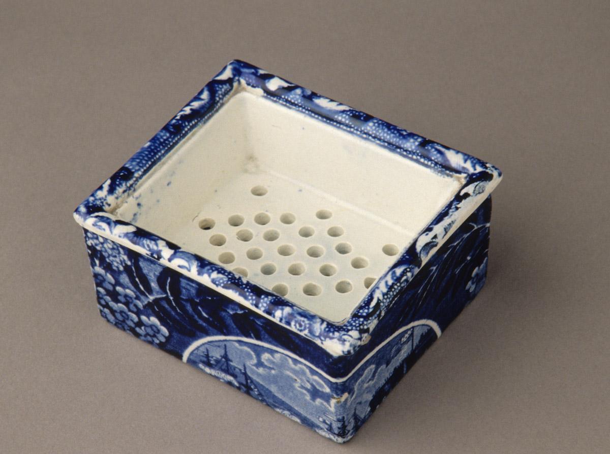 1958.1863 Dish (view 3)