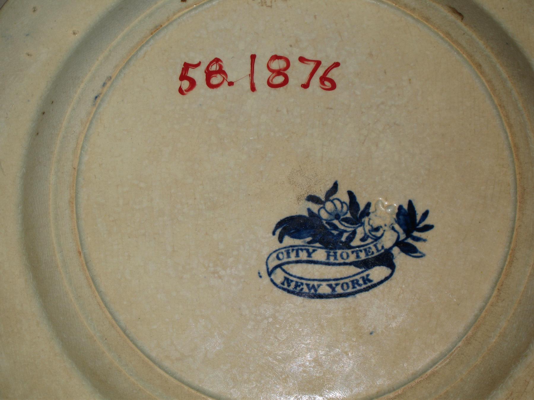1958.1876 Plate (mark)