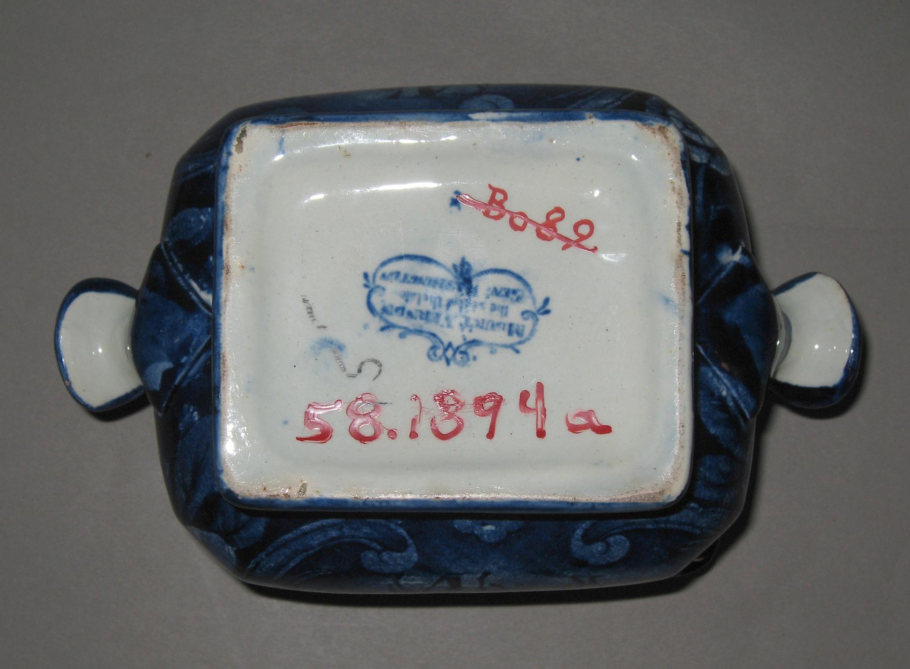 1958.1894 A, B Sugar bowl (mark)
