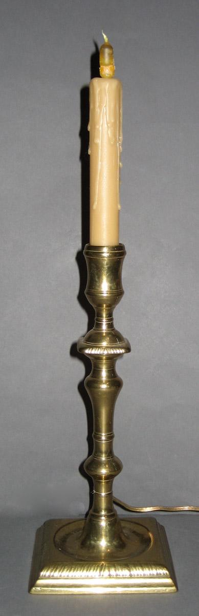 1958.1907.002 Candlestick