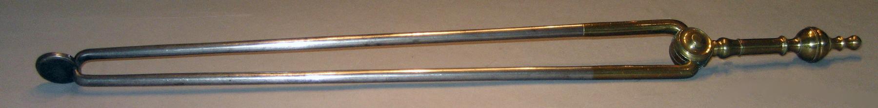 1958.1921 Tongs