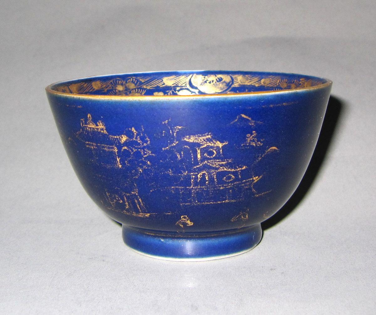 1958.1945.001 Porcelain teabowl