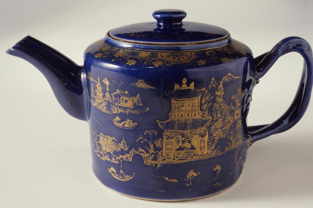 1958.1950 A, B Teapot, view 3