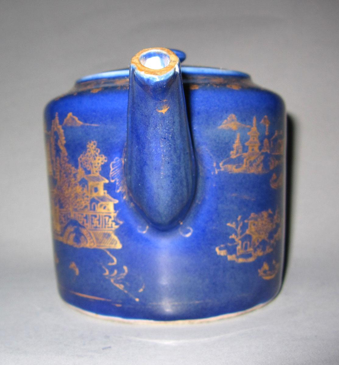 1958.1950 A,B Porcelain teapot spout