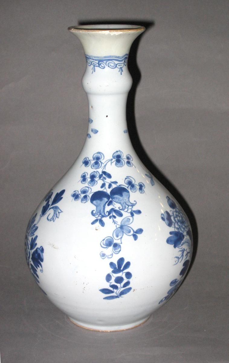 1958.1953 Delftware bottle side 2