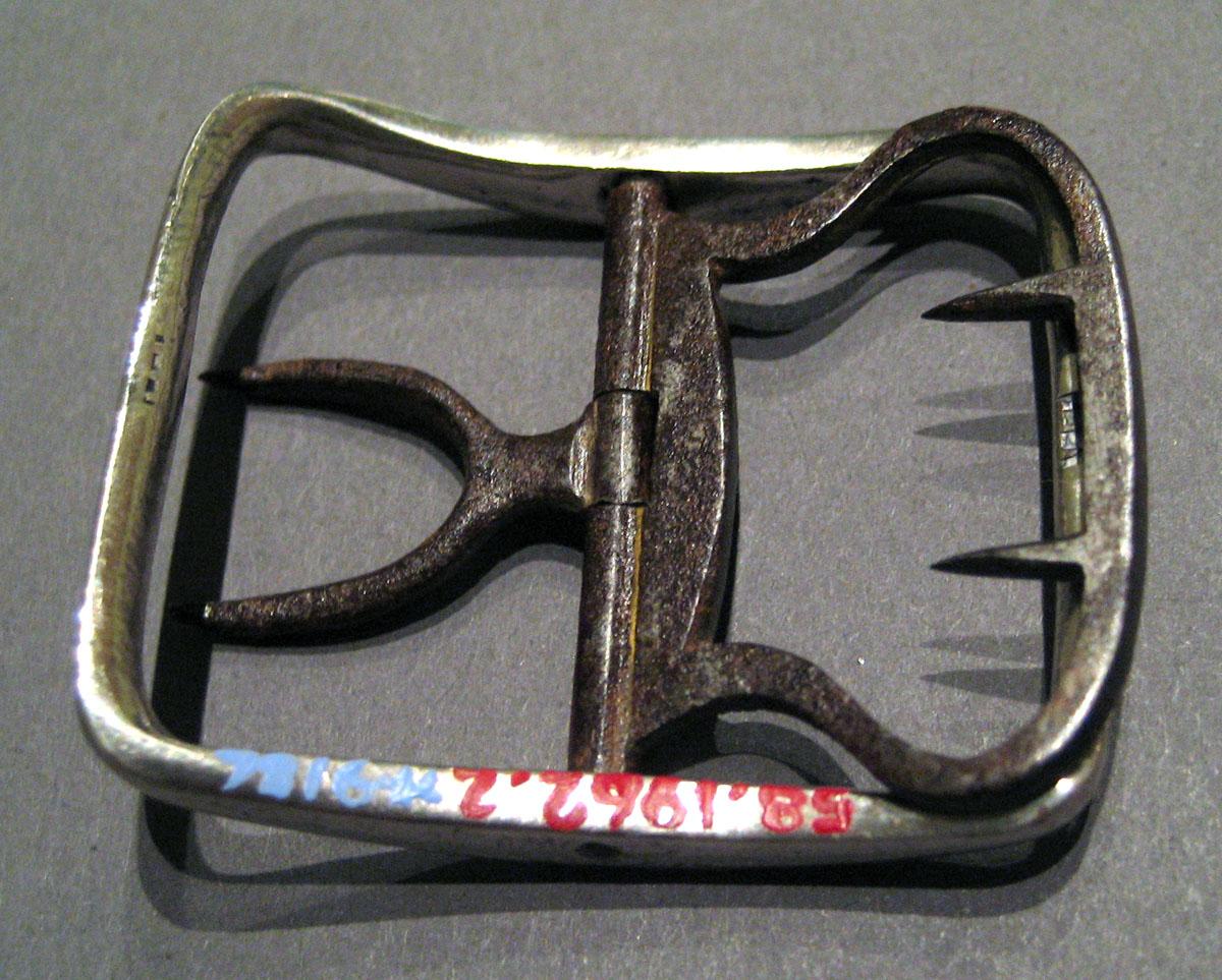 1958.1962.002 Silver Buckle underside