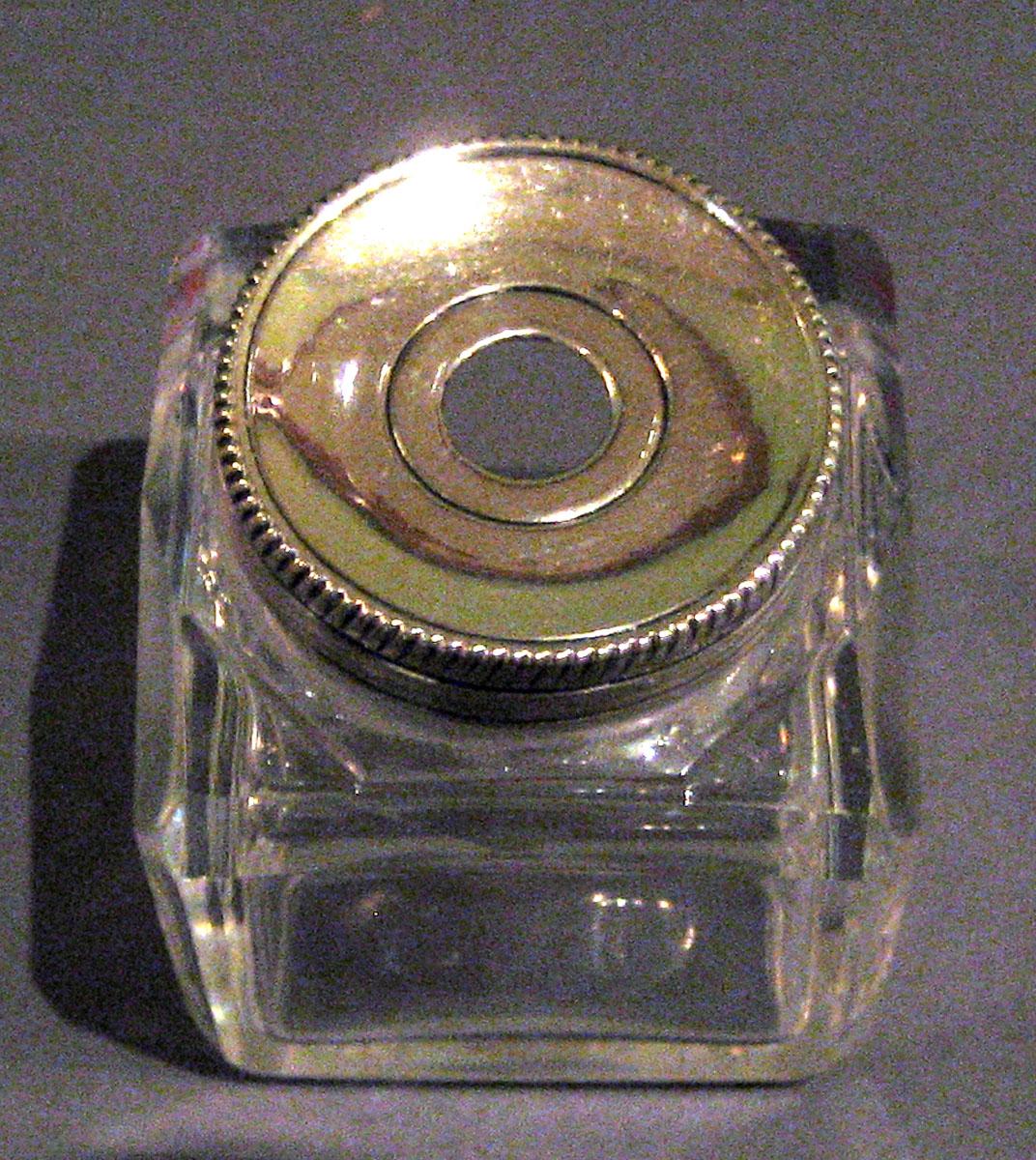 1958.1964 B or C, D Silver Standish ink well top view