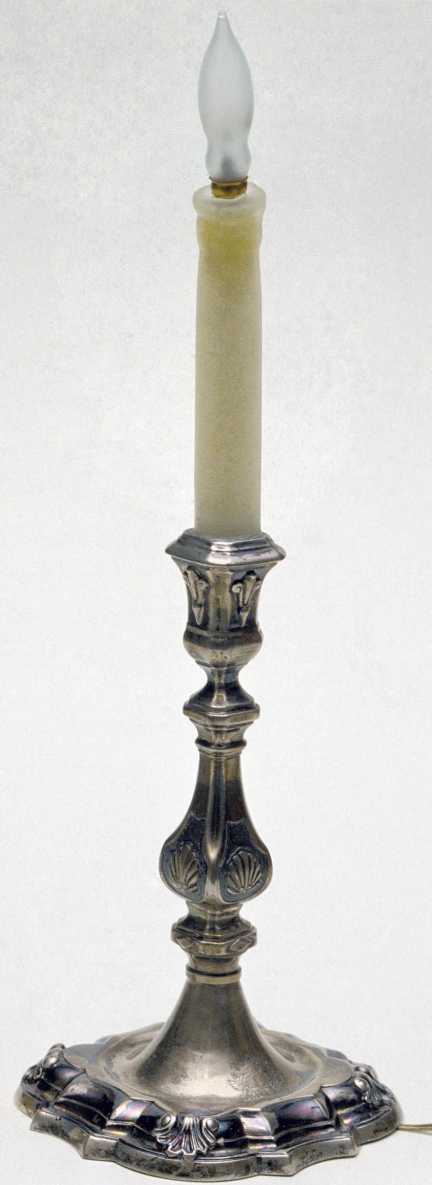 1958.1989.001 Candlestick