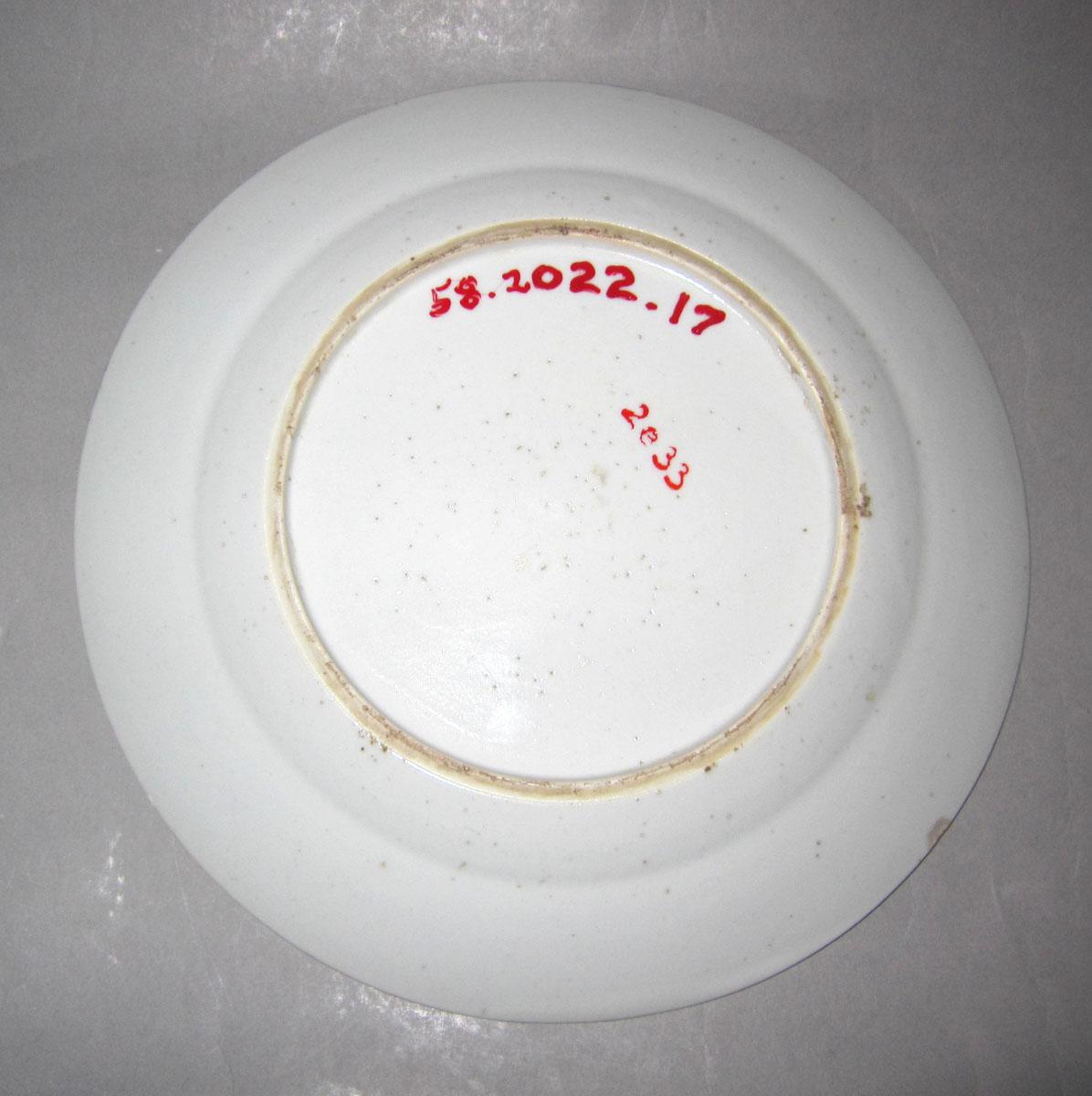 1958.2022.017 Porcelain plate underside