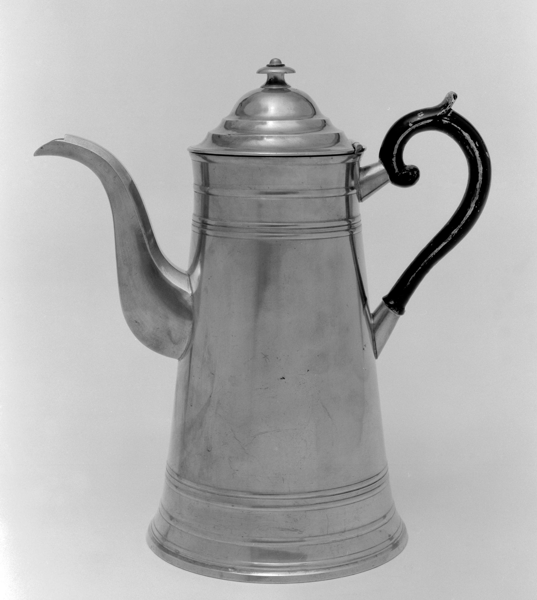 1953.0031 Britannia teapot