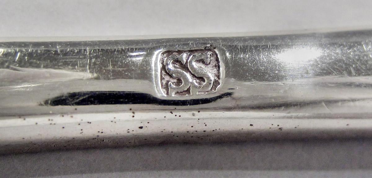 1958.2101 Scoop, mark