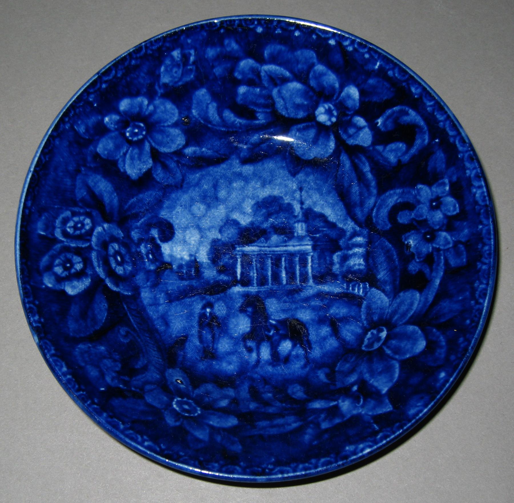 1958.2125 Saucer