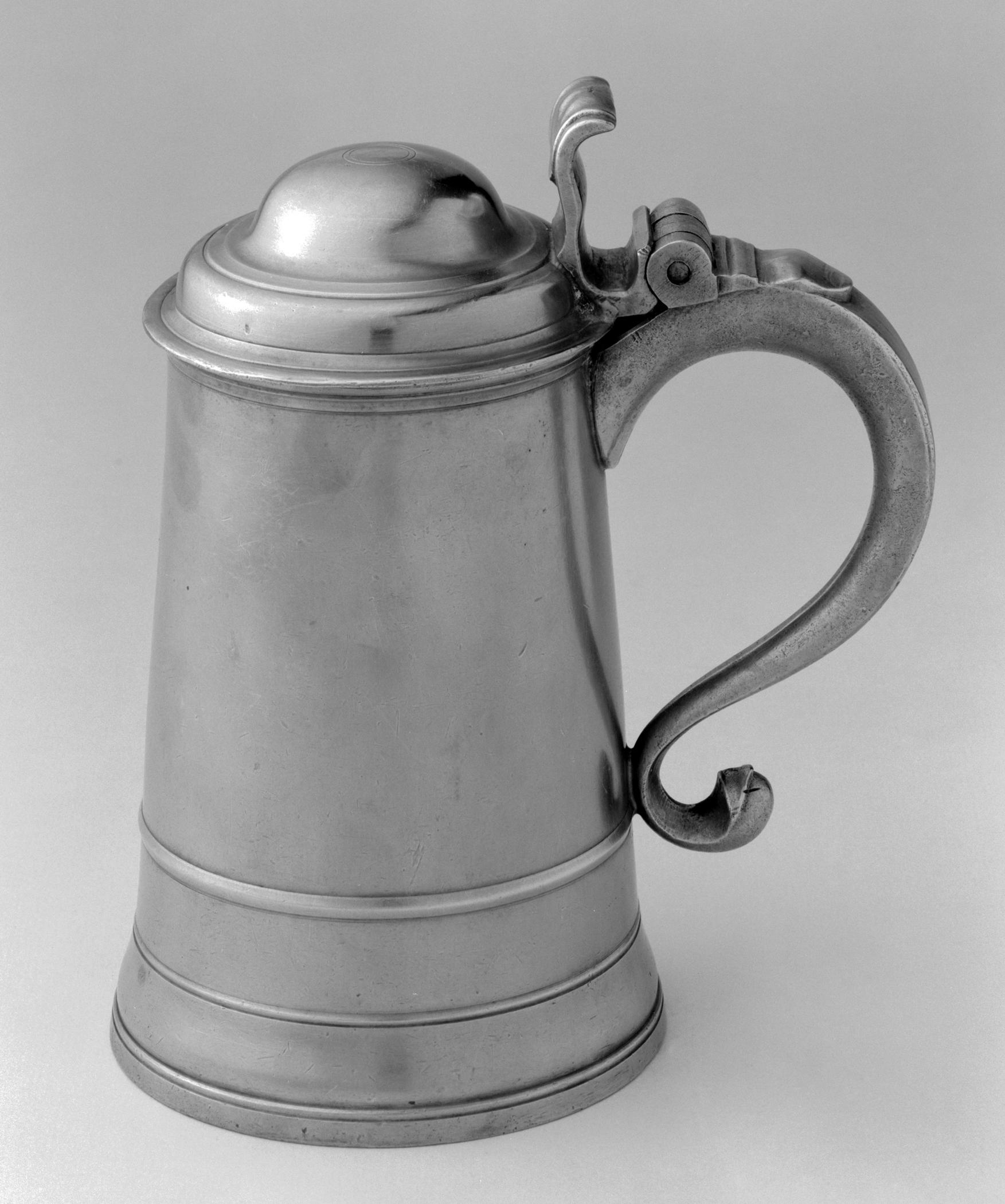 1953.0034 Pewter tankard