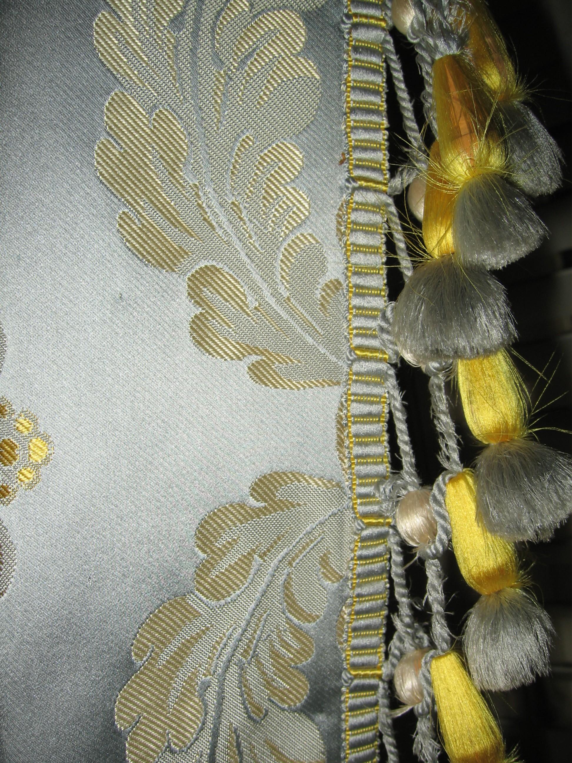 1967.1140  trim closeup Phyfe Room