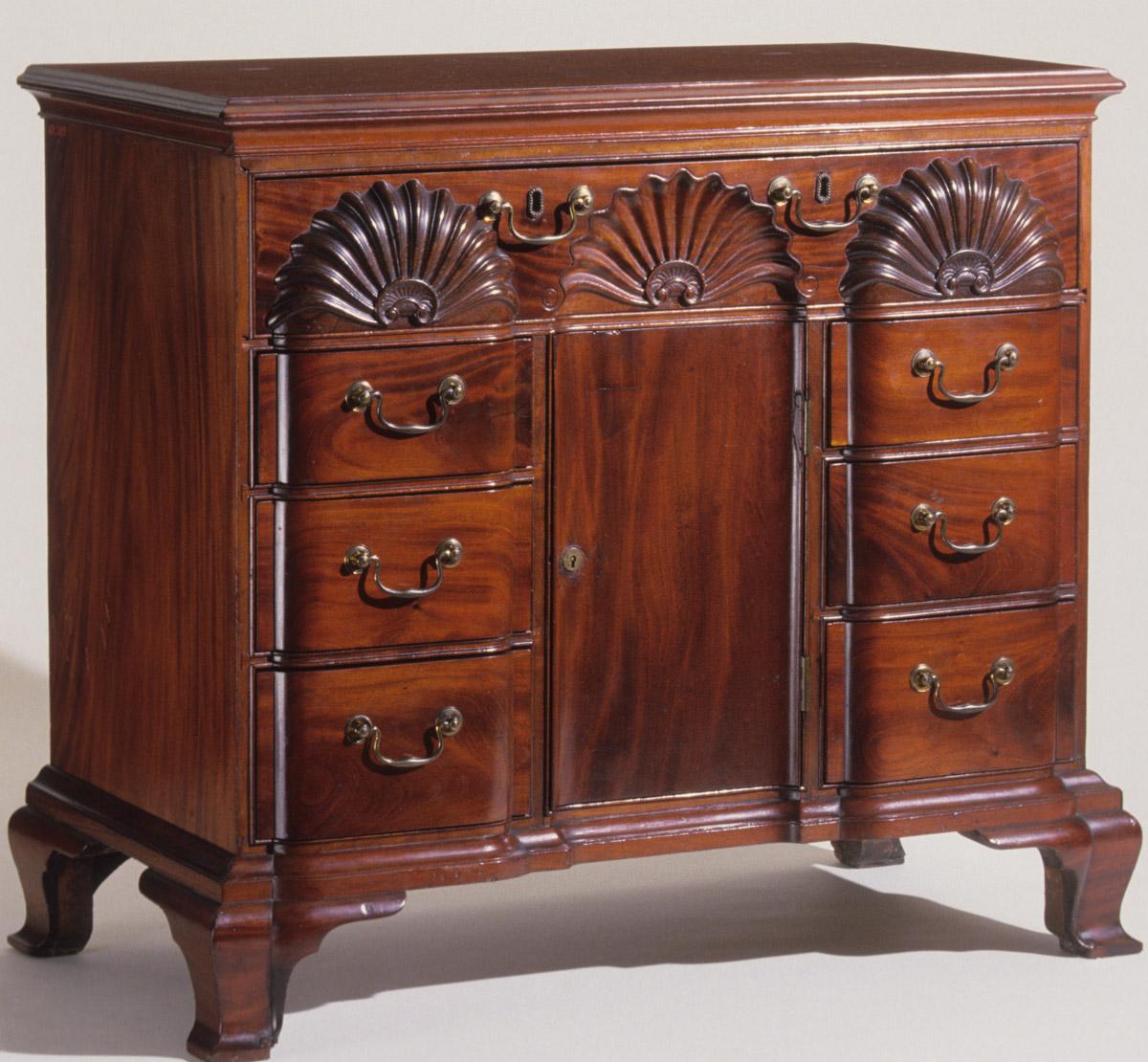 1958.2139 Table, view 1