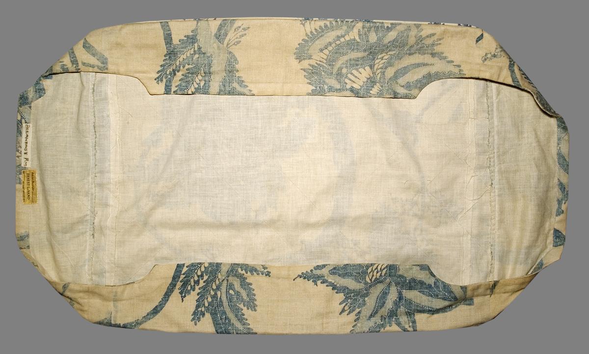 1984.0607.003 Slip Cover, Verso