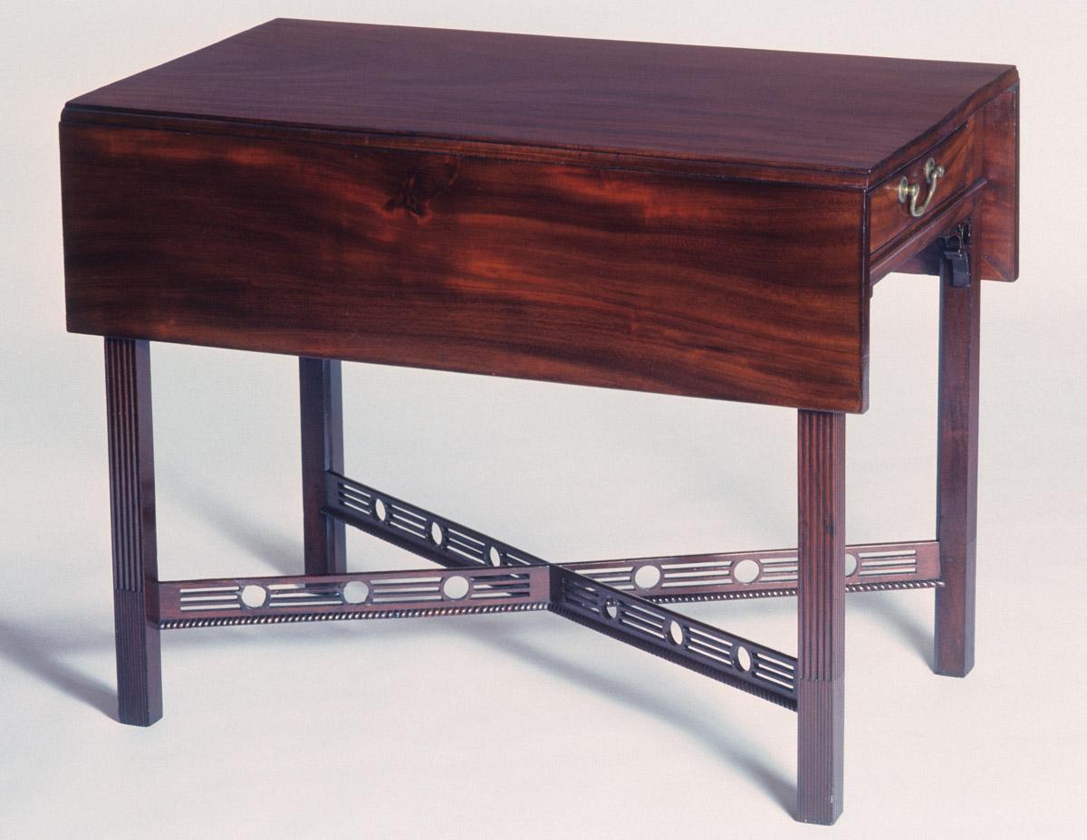1958.2147 Table, view 2