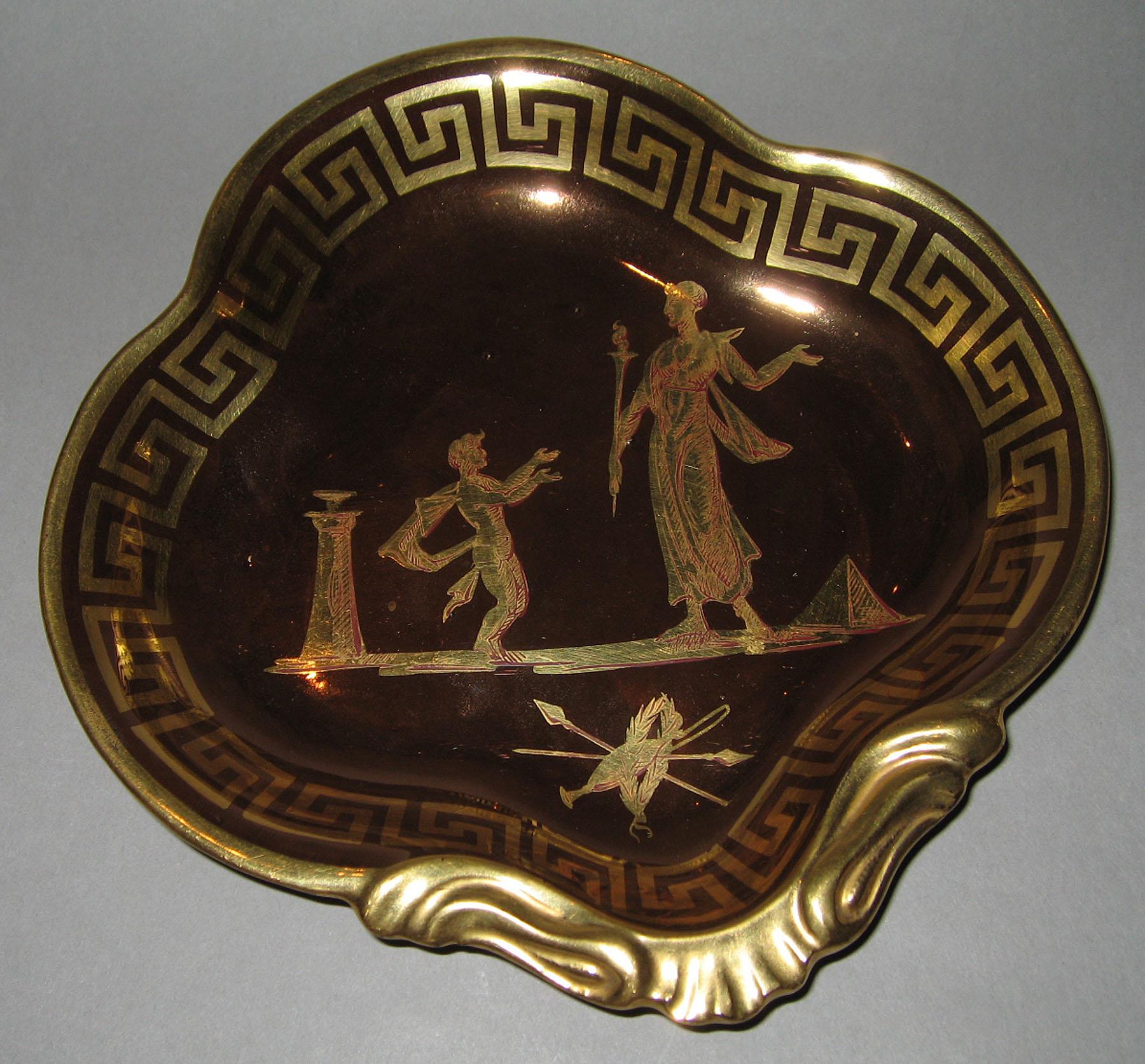 1958.2150 Wilson Lusterware Dish