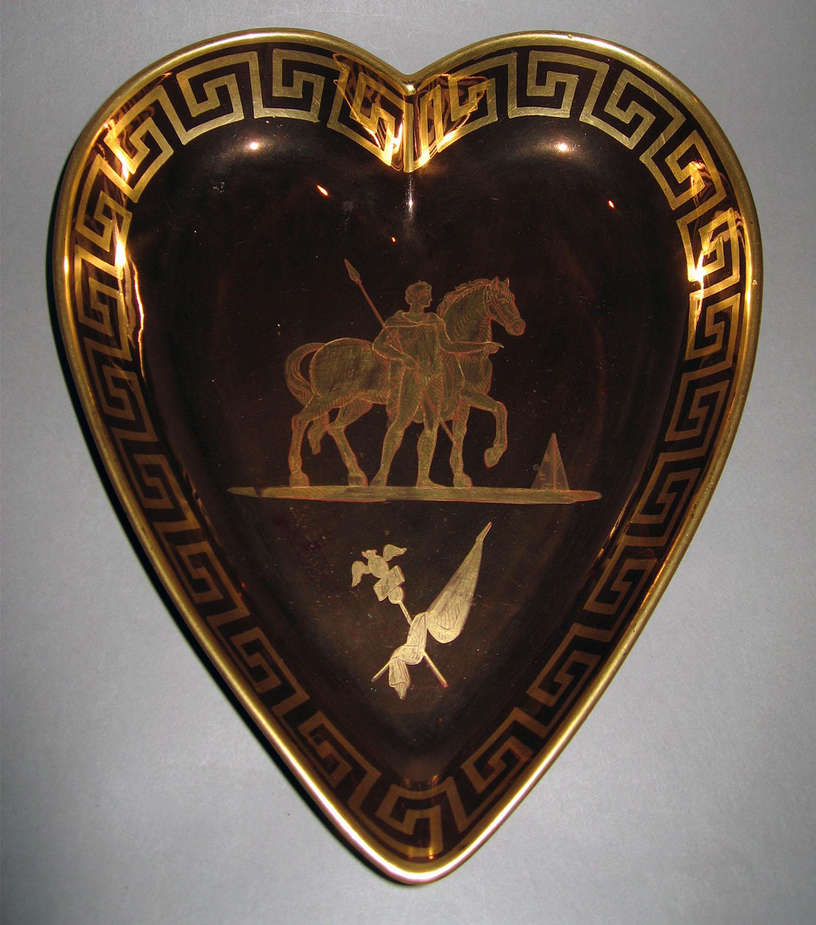 1958.2154 Lusterware Dish
