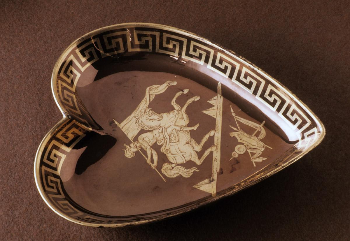 1958.2155 Lusterware Dish