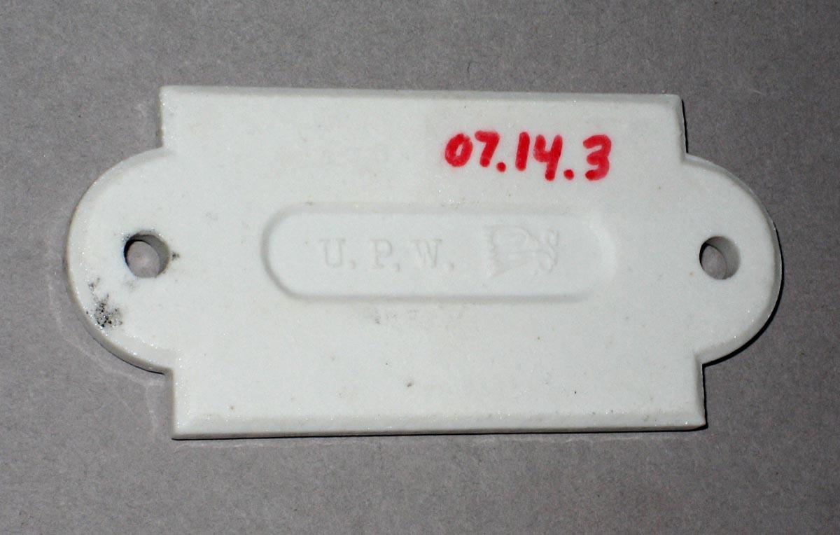 2007.0014.003 SUPT BELL porcelain label (back-mark)