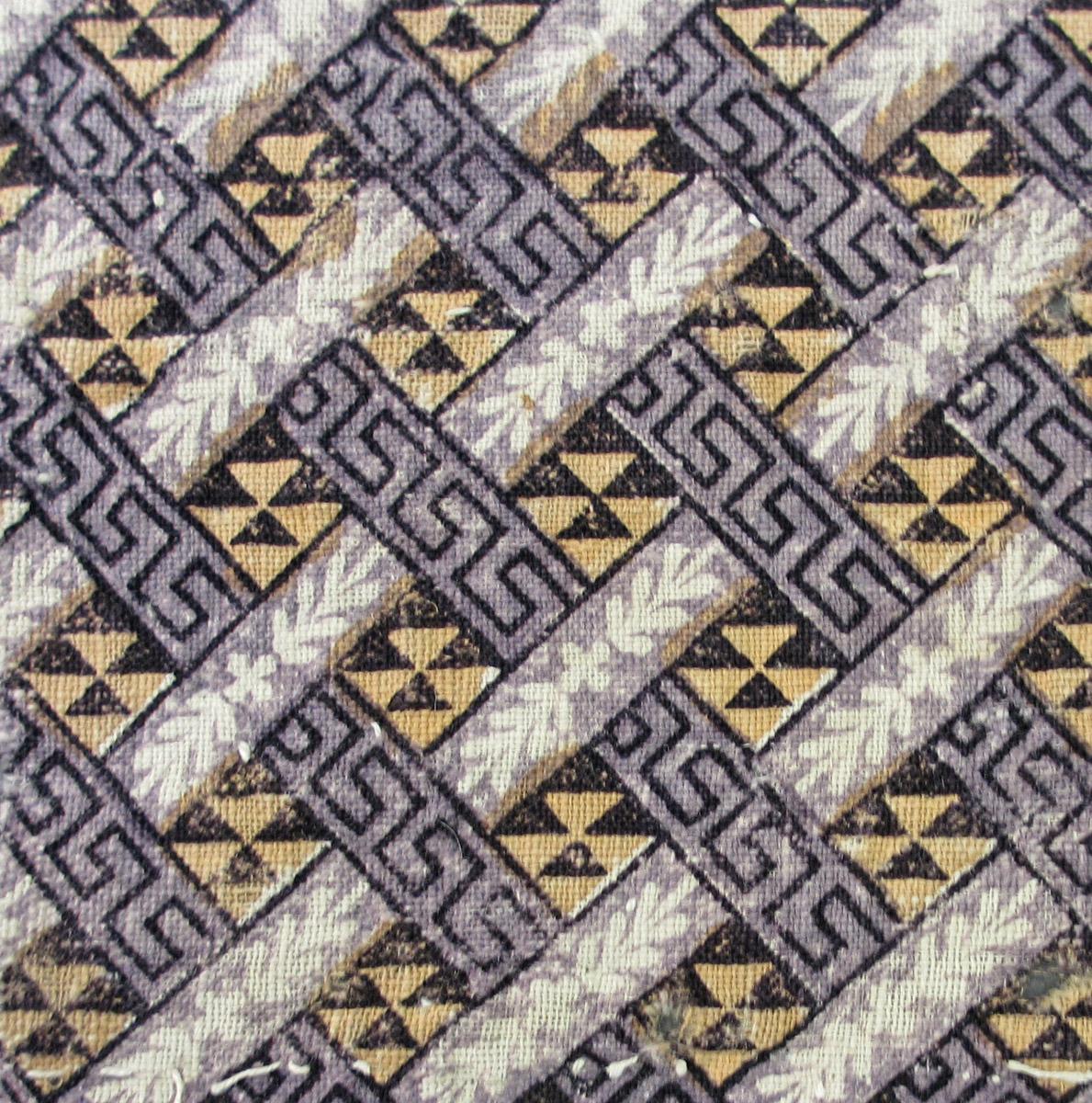 2006.0025.009 textile, printed repeat