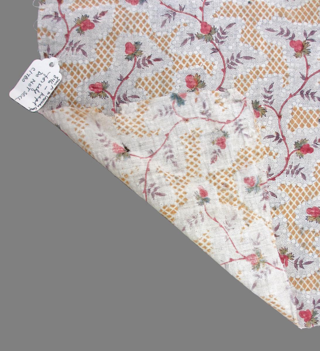 2006.0025.012 B B textile, printed folded corner