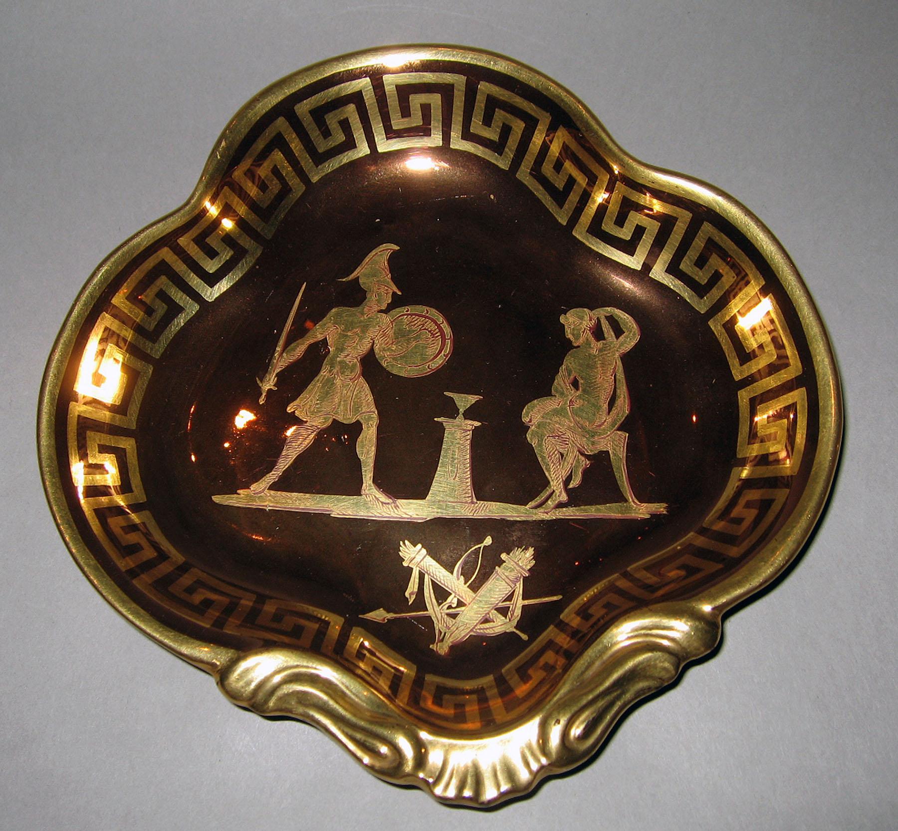 1958.2189 Wilson Lusterware Dish