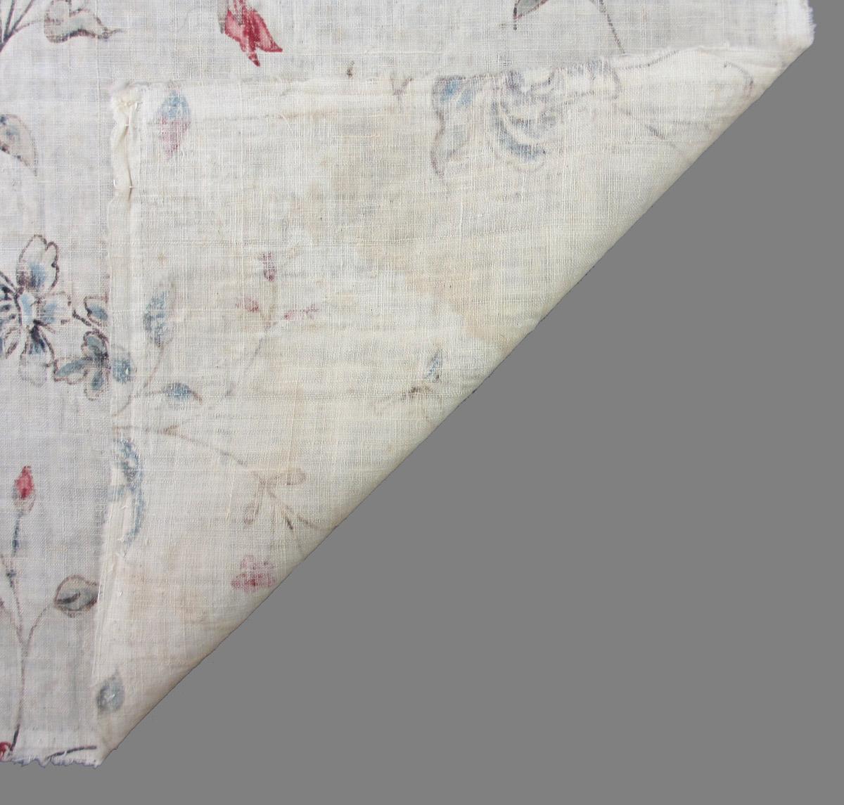 2006.0025.013 D textile, printed folded corner