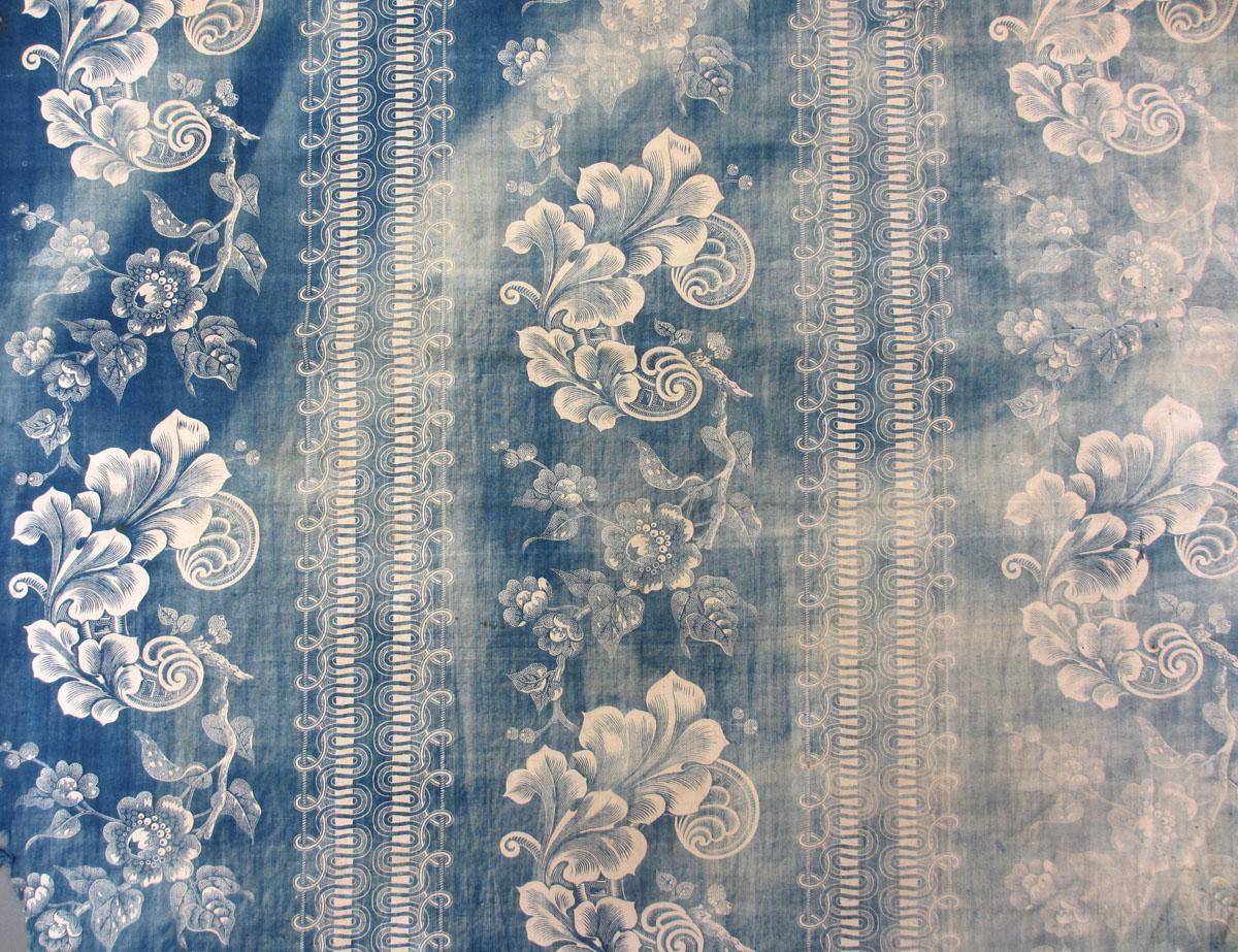 2006.0031.002 Textile, printed repeat