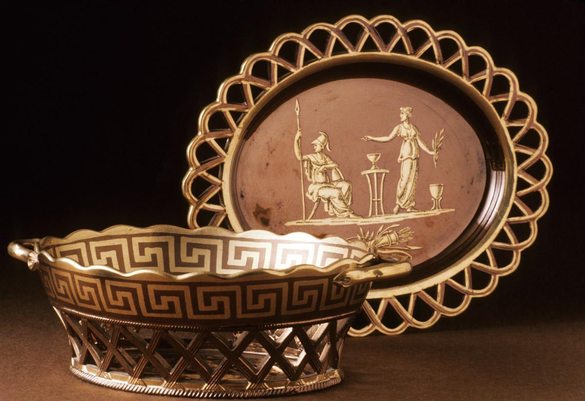 1958.2197, .2199 Basket and tray