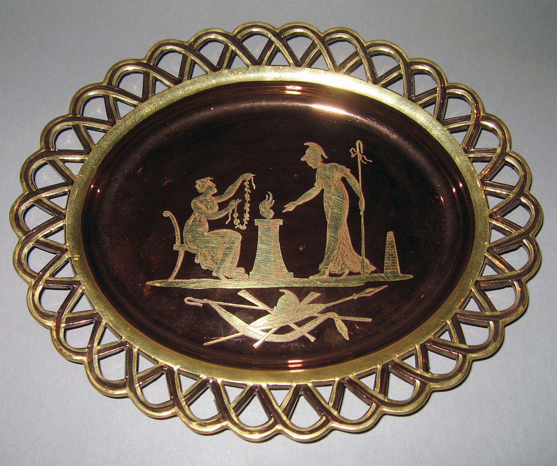 1958.2200 Wilson Lusterware Stand