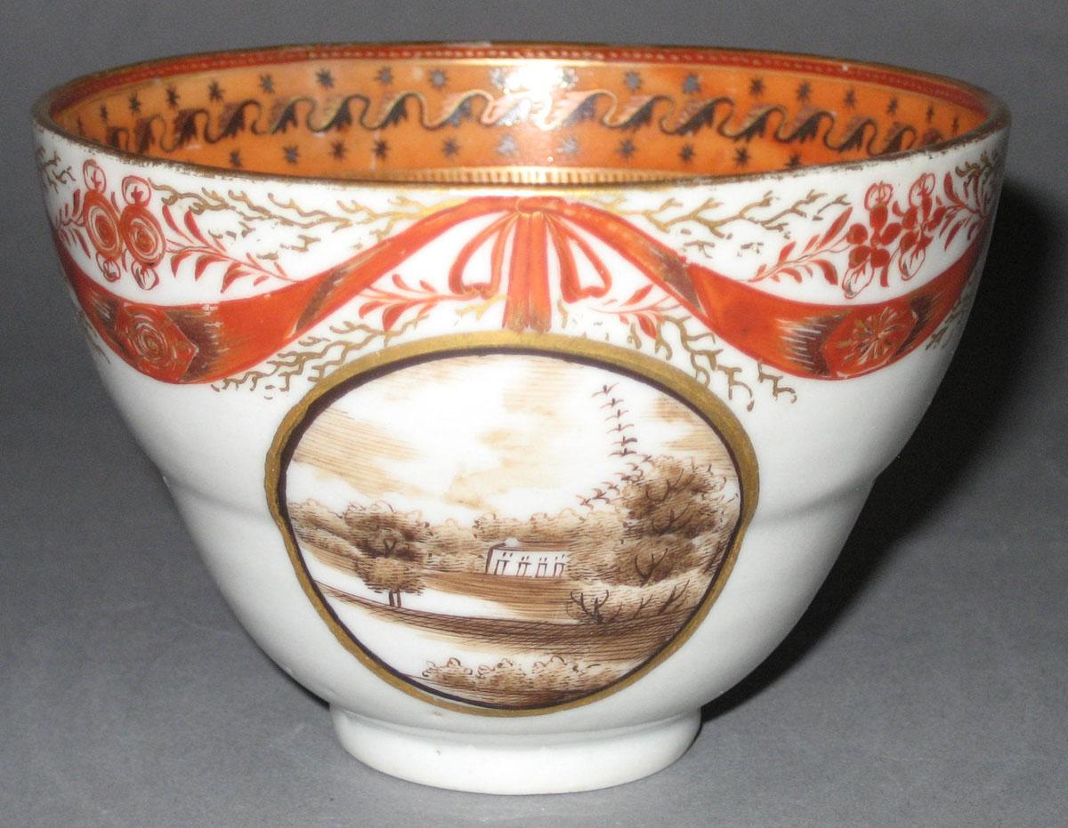 2006.0014.009 Coffee cup front