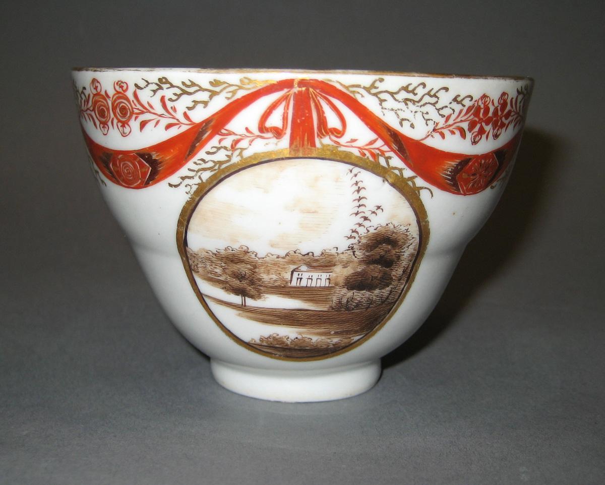 2006.0014.010 Coffee Cup side 1