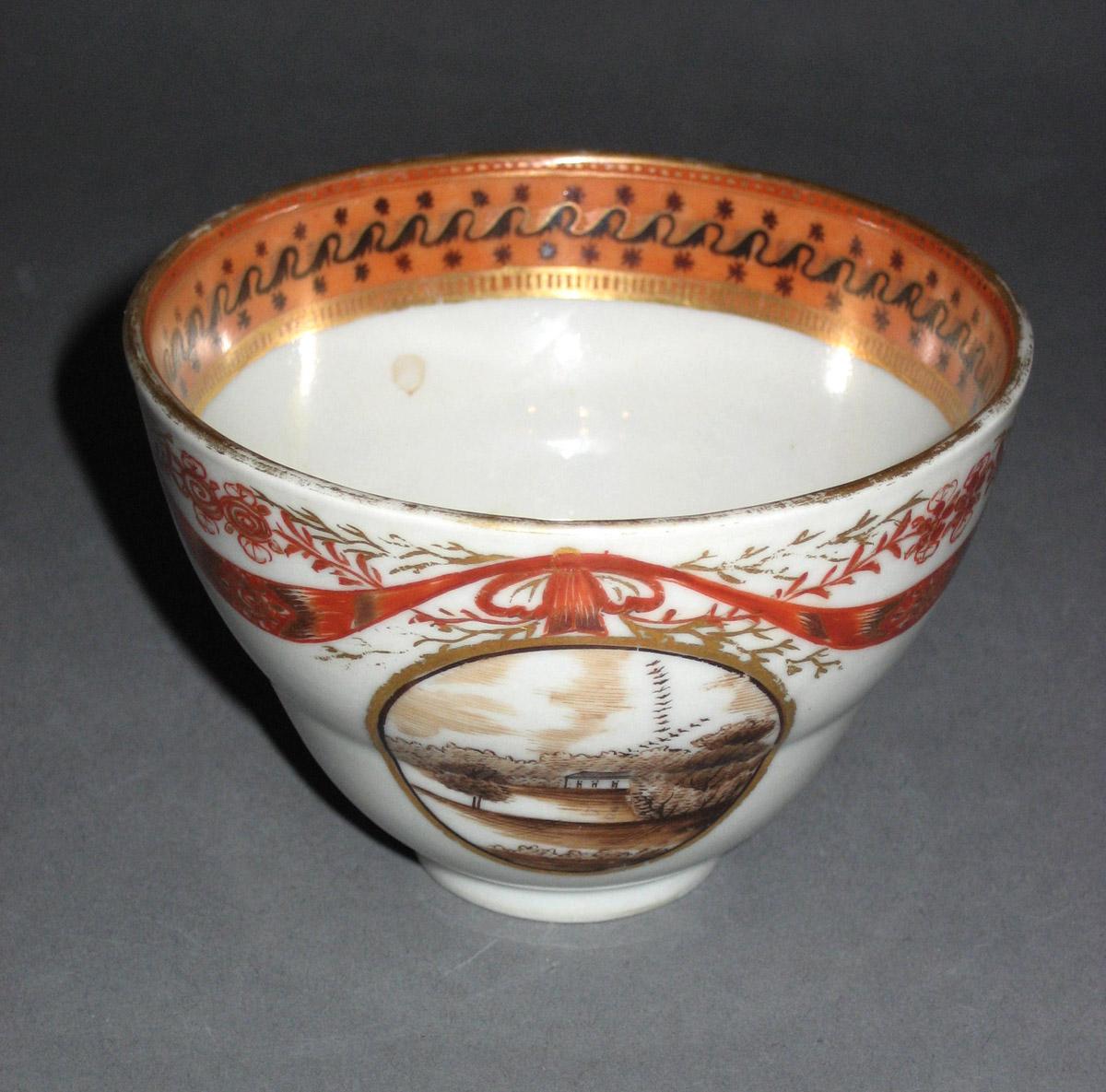 2006.0014.012 Coffee cup front