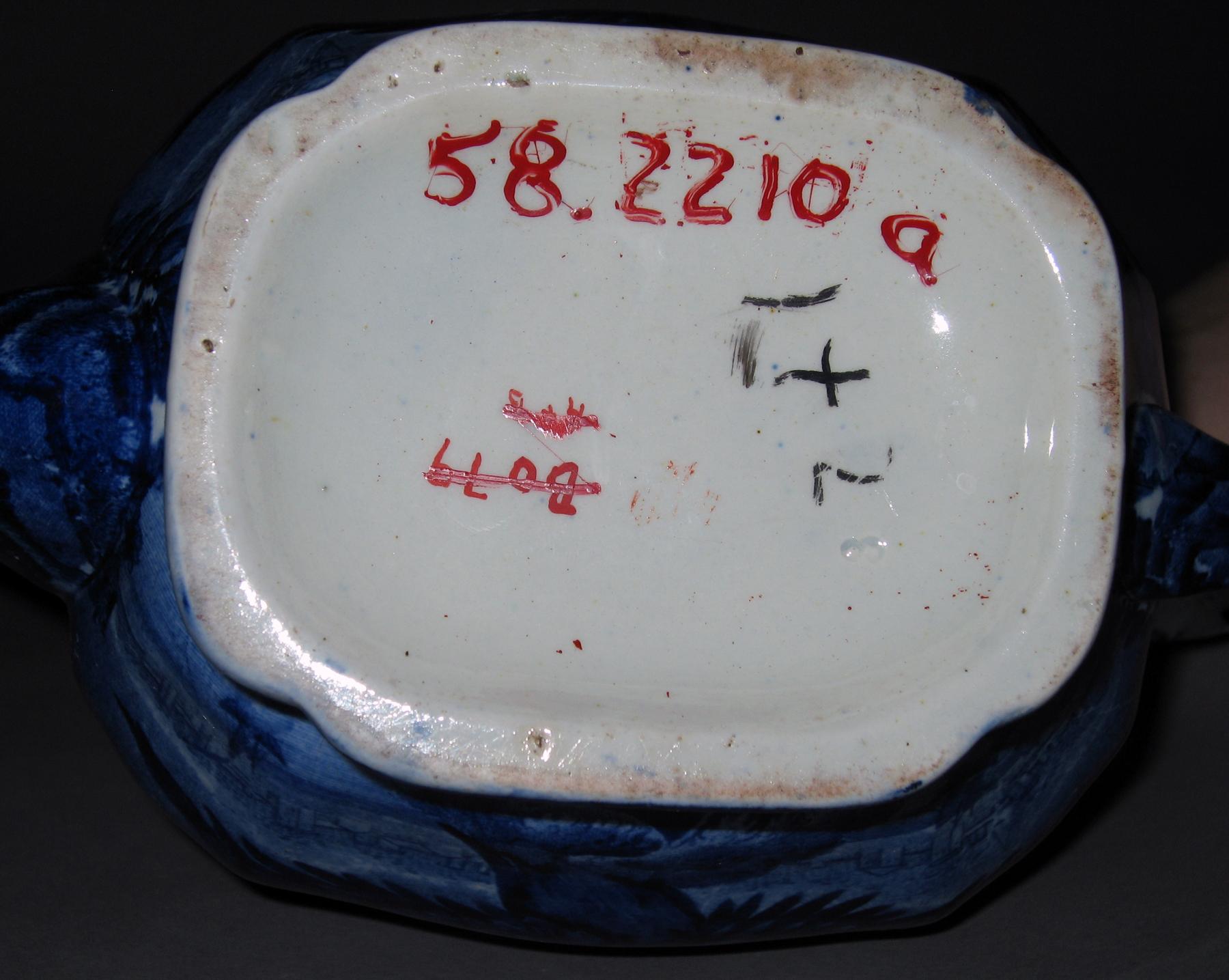 1958.2210 A Teapot (mark)