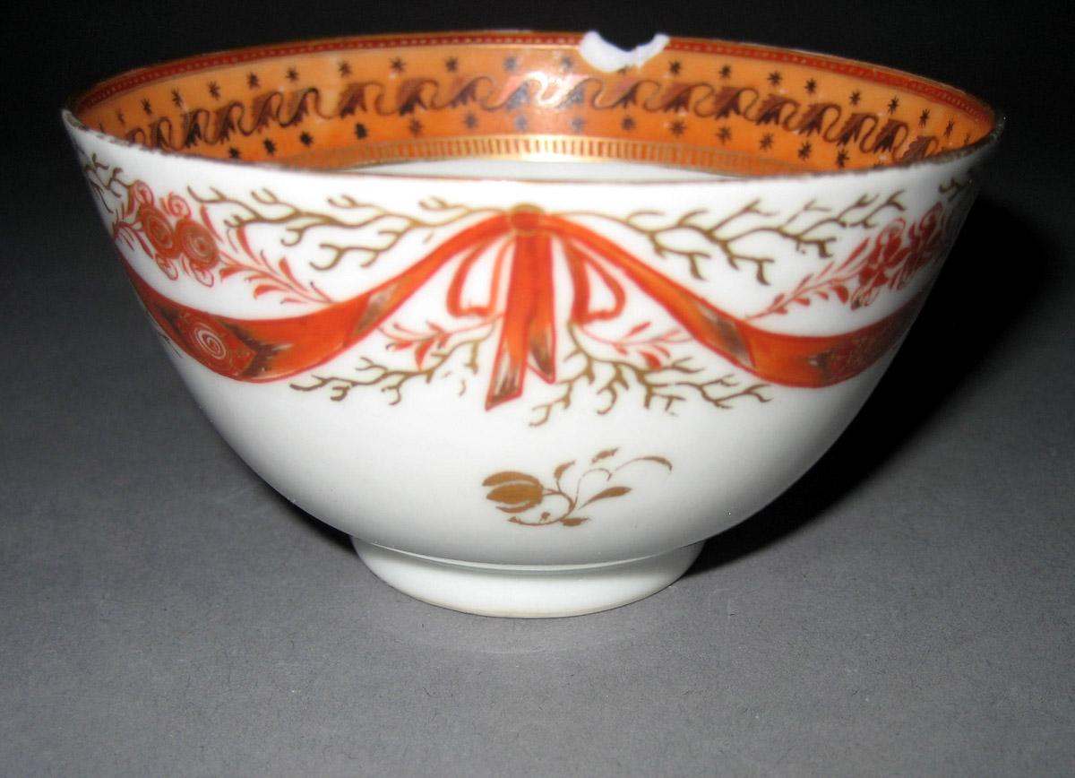 2006.0014.027 Porcelain Teabowl view 2